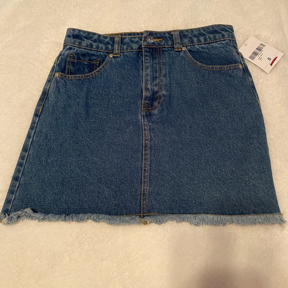 MOVING SALE 3/$20 5/$25 F21 denim skirt